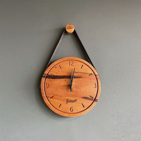 Intelligent Wooden Clock
